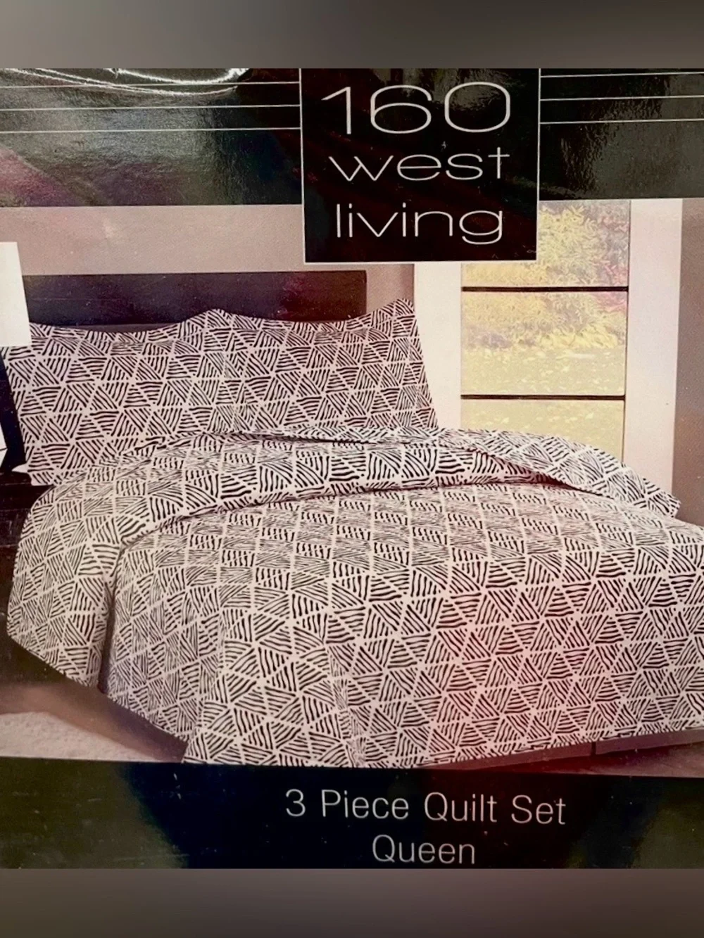 3-pc Queen Quilt Set Two Shams Black White Contemporary Geometric NEW NWT